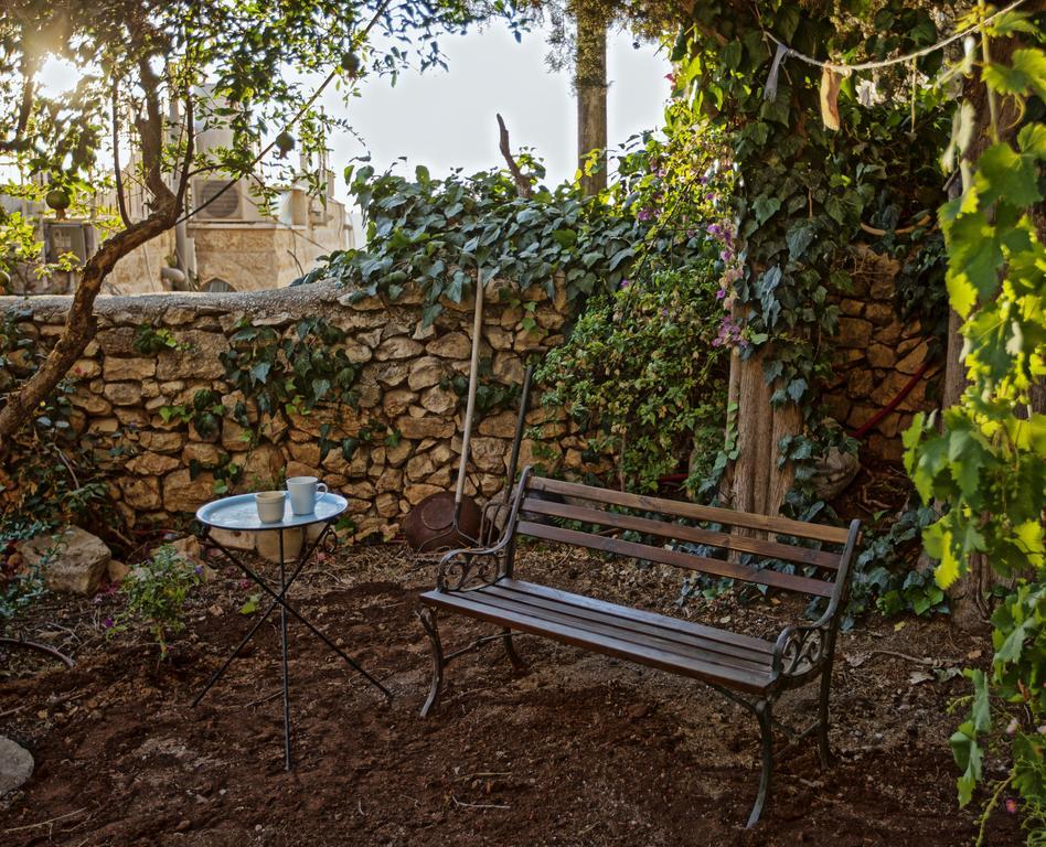 The Nest - A Romantic Vacation Home In Ein Kerem - Йерусалим Екстериор снимка