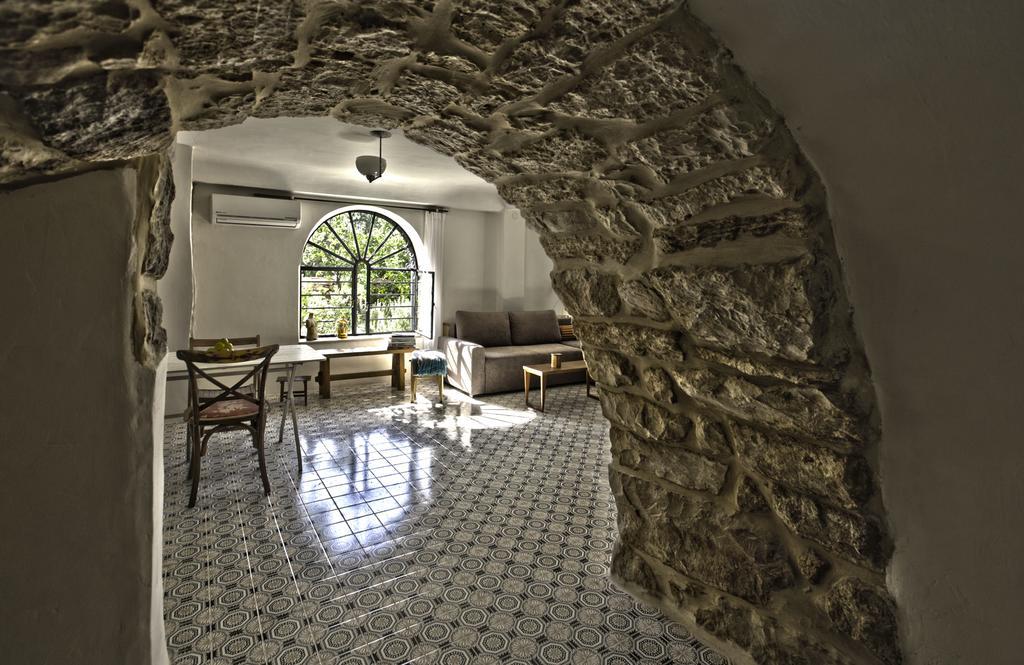 The Nest - A Romantic Vacation Home In Ein Kerem - Йерусалим Стая снимка